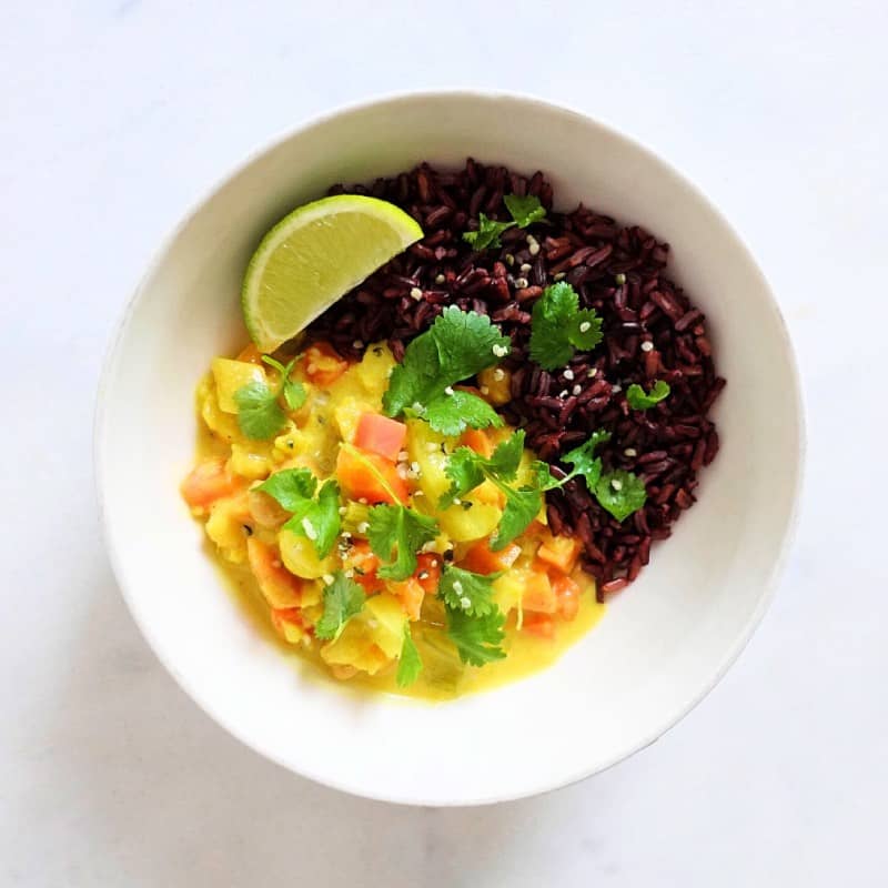 Kokosgryta med gul curry, gurkmeja och ingefära