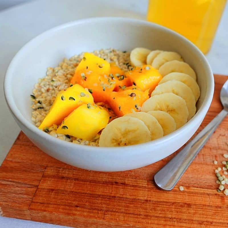 Overnight oats med hampafrön och kardemumma