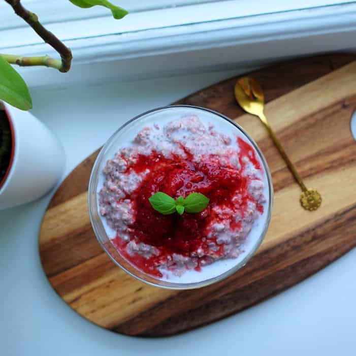 Overnight oats med jordgubb och vanilj
