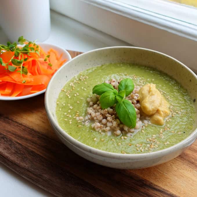 Vegansk broccolisoppa